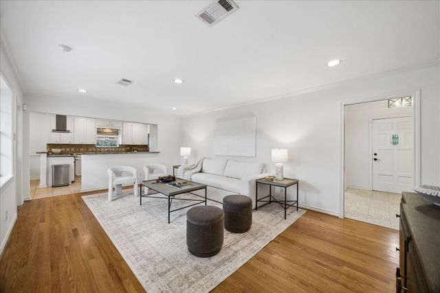 7623 Meadowvale Drive, Houston, TX 77063