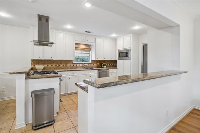 7623 Meadowvale Drive, Houston, TX 77063