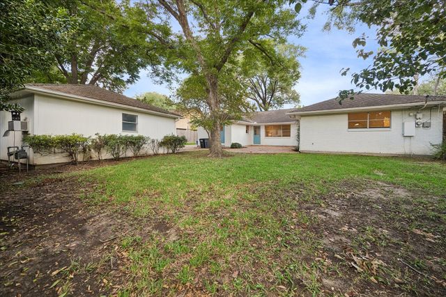 7623 Meadowvale Drive, Houston, TX 77063