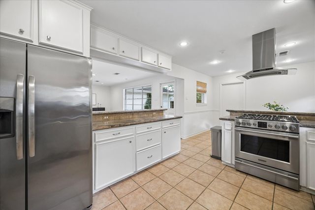 7623 Meadowvale Drive, Houston, TX 77063