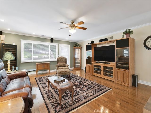 4404 Canoga Drive, Woodland Hills, CA 91364