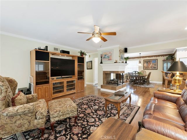 4404 Canoga Drive, Woodland Hills, CA 91364
