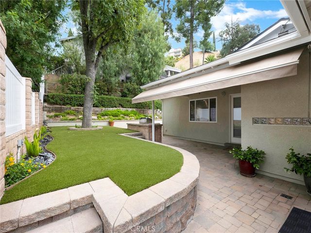 4404 Canoga Drive, Woodland Hills, CA 91364