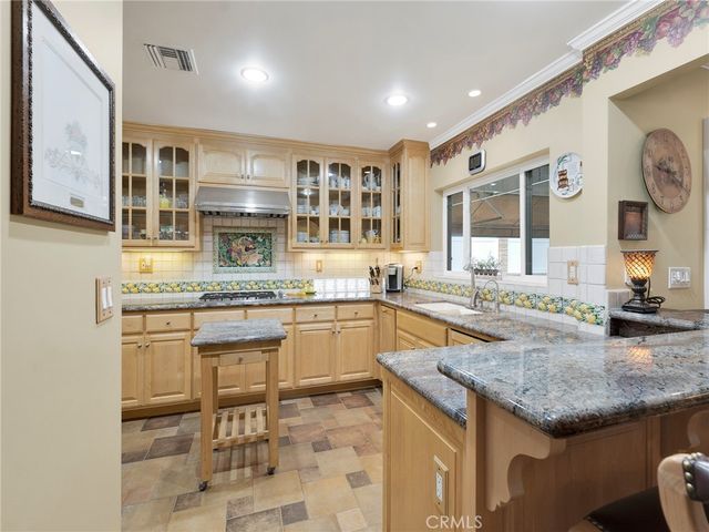 4404 Canoga Drive, Woodland Hills, CA 91364