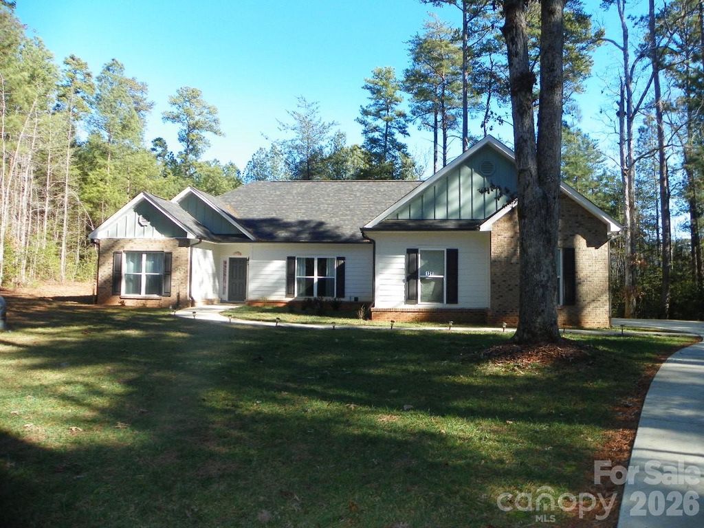 128 Summer Lake Drive, New London, NC 28127