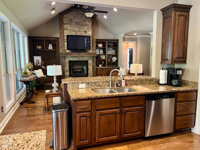 91 County Road 7664, Jonesboro, AR 72405