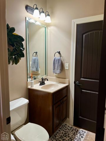 91 County Road 7664, Jonesboro, AR 72405