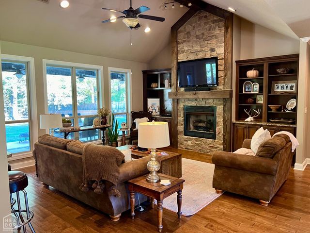 91 County Road 7664, Jonesboro, AR 72405