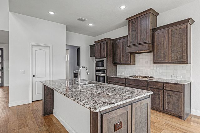 1080 Canuela Way, Justin, TX 76247