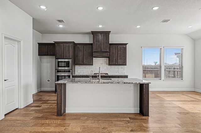 1080 Canuela Way, Justin, TX 76247