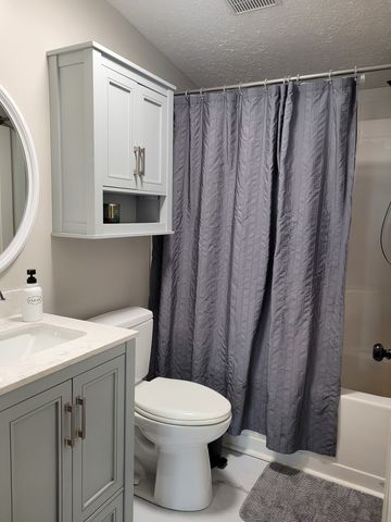 17362 N Idlewood Lane, Mt Vernon, IL 62864