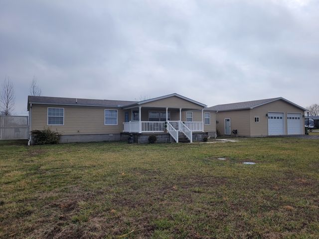 17362 N Idlewood Lane, Mt Vernon, IL 62864