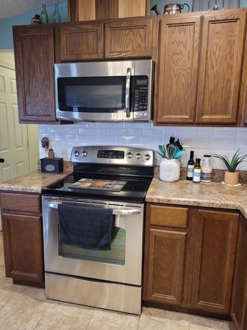 17362 N Idlewood Lane, Mt Vernon, IL 62864