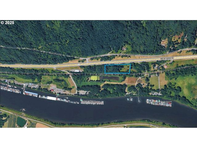 25900 St Helens Rd, Scappoose, OR 97056