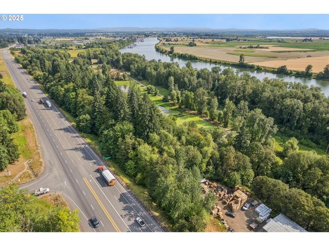 25900 St Helens Rd, Scappoose, OR 97056