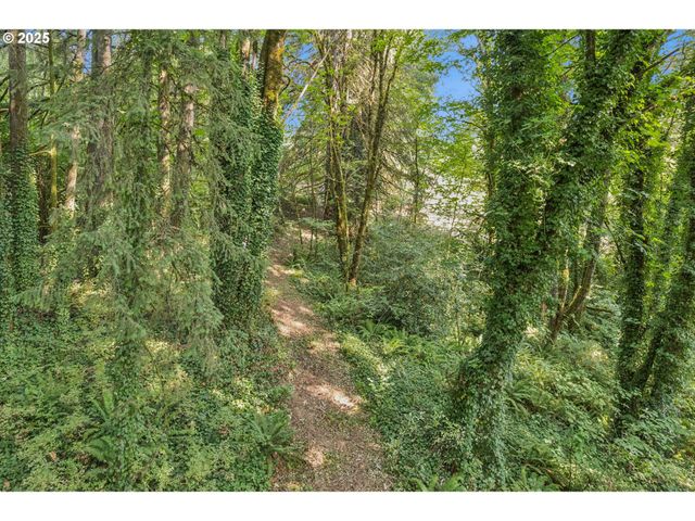 25900 St Helens Rd, Scappoose, OR 97056