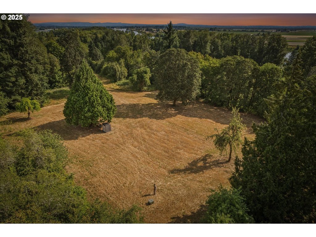 25900 St Helens Rd, Scappoose, OR 97056