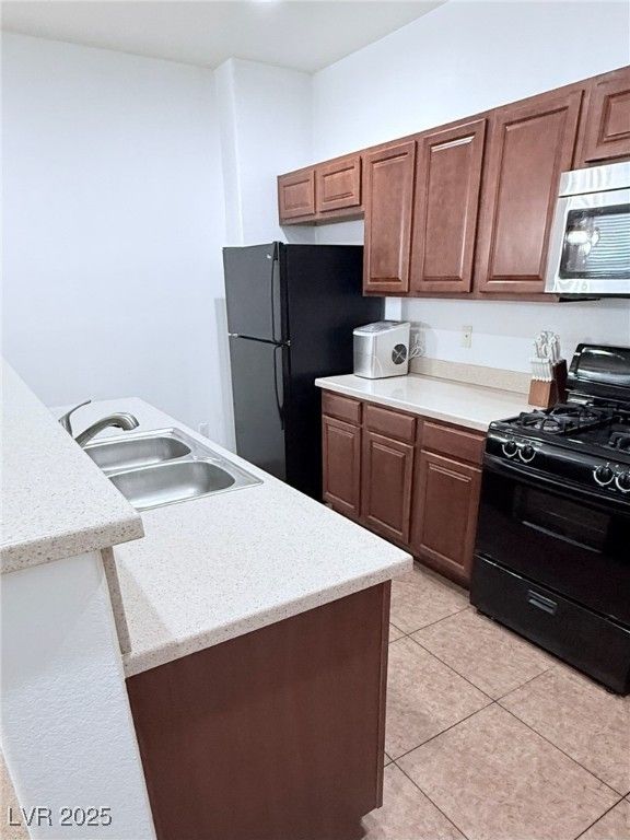 Image 6 of property listing at 4437 Dover Straight Street 302, Las Vegas, NV 89115