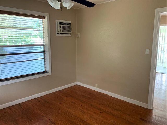61 81ST AVENUE 4, Treasure Island, FL 33706