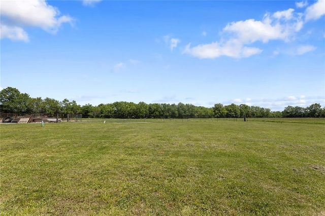 439 NW 1711th Road, Kingsville, MO 64061