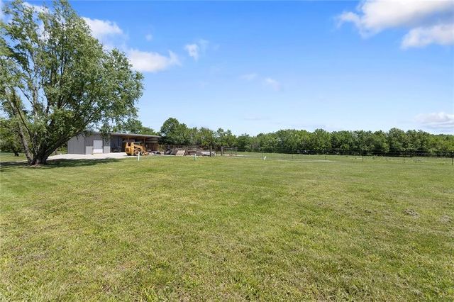 439 NW 1711th Road, Kingsville, MO 64061