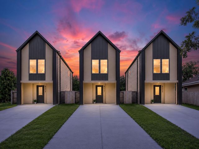 8027 Betty Boop Street, Houston, TX 77028
