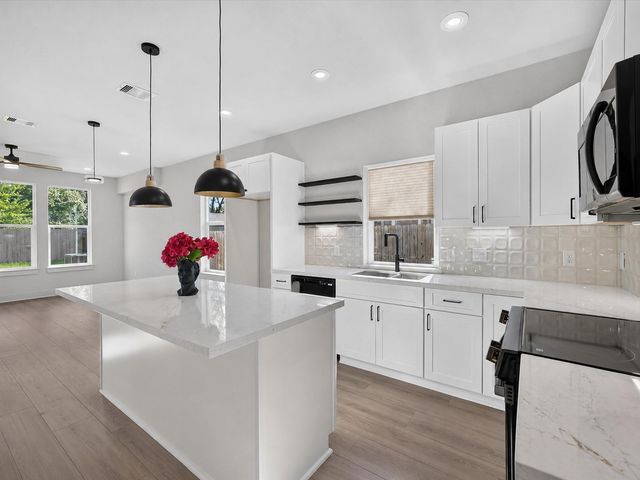 8027 Betty Boop Street, Houston, TX 77028