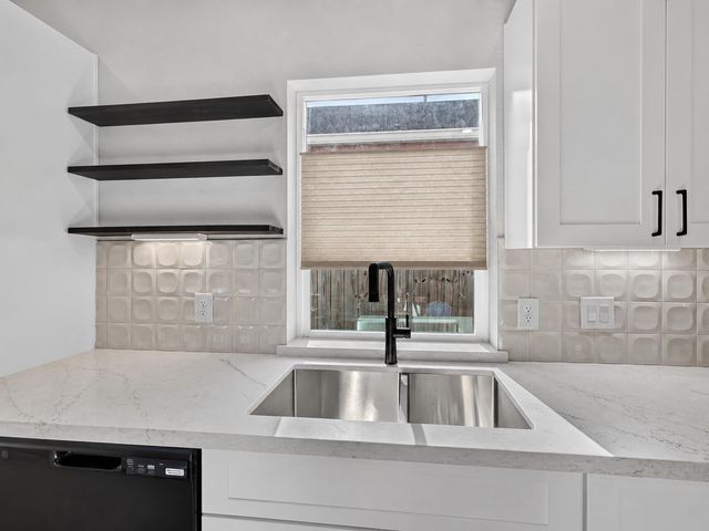 8027 Betty Boop Street, Houston, TX 77028