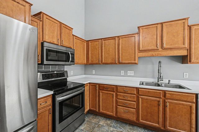 3713 Fox Tail Trail NW, Prior Lake, MN 55372
