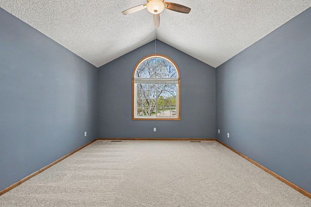 3713 Fox Tail Trail NW, Prior Lake, MN 55372