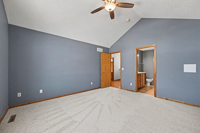 3713 Fox Tail Trail NW, Prior Lake, MN 55372