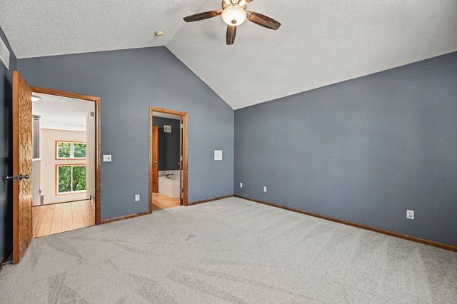 3713 Fox Tail Trail NW, Prior Lake, MN 55372