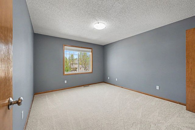 3713 Fox Tail Trail NW, Prior Lake, MN 55372