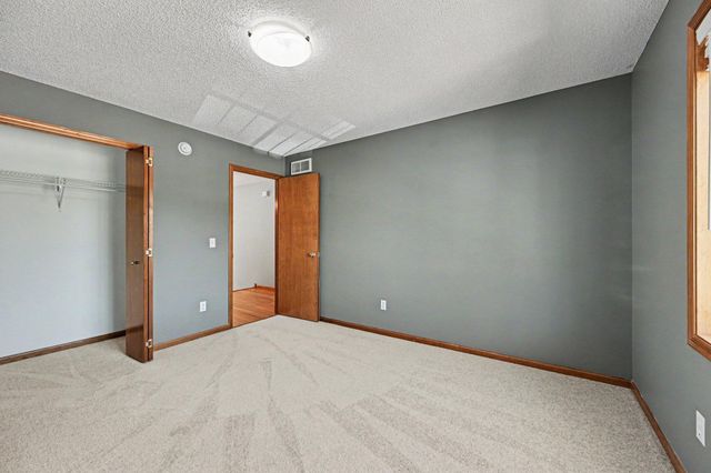 3713 Fox Tail Trail NW, Prior Lake, MN 55372