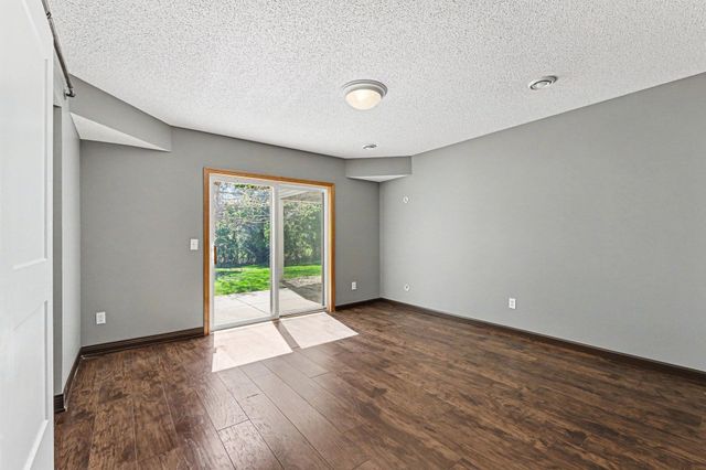 3713 Fox Tail Trail NW, Prior Lake, MN 55372