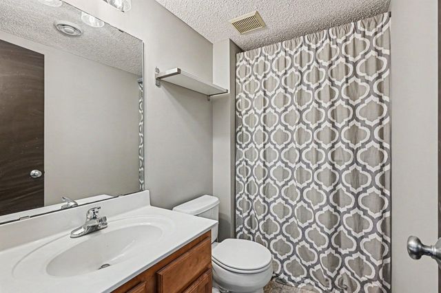 3713 Fox Tail Trail NW, Prior Lake, MN 55372