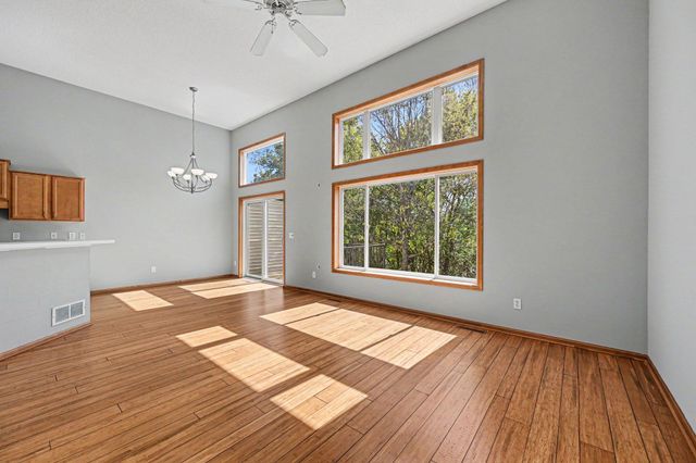 3713 Fox Tail Trail NW, Prior Lake, MN 55372