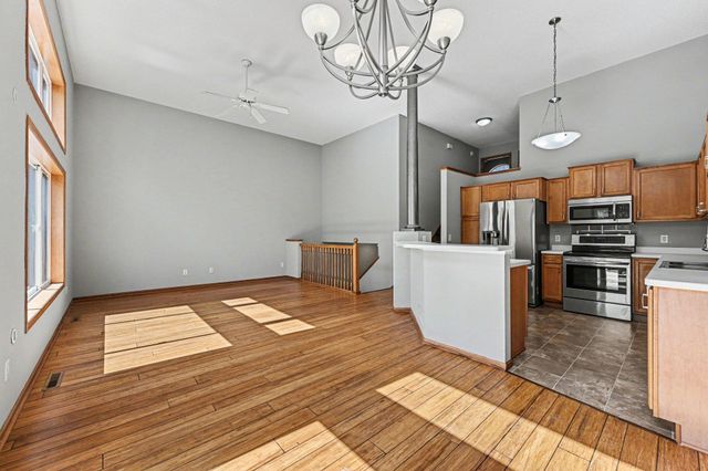 3713 Fox Tail Trail NW, Prior Lake, MN 55372