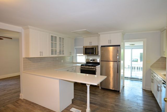 11 Tolman, Sharon, MA 02067