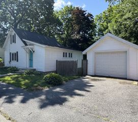 11 Tolman, Sharon, MA 02067