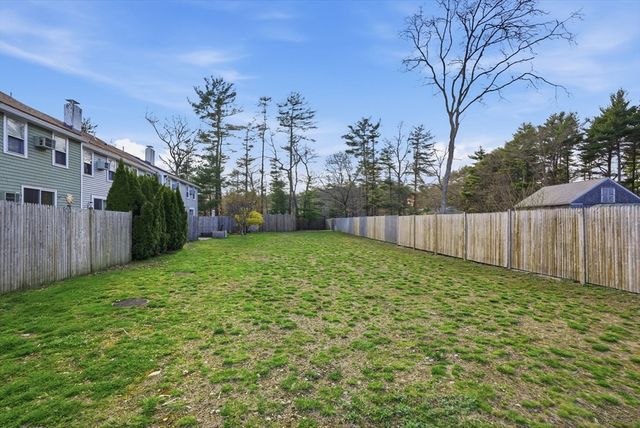 848 Plain St 28, Marshfield, MA 02050