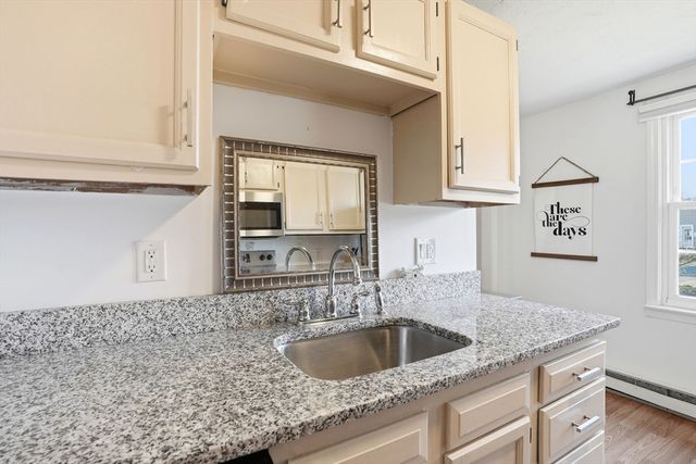 848 Plain St 28, Marshfield, MA 02050