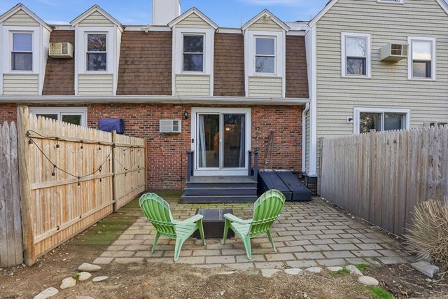 848 Plain St 28, Marshfield, MA 02050