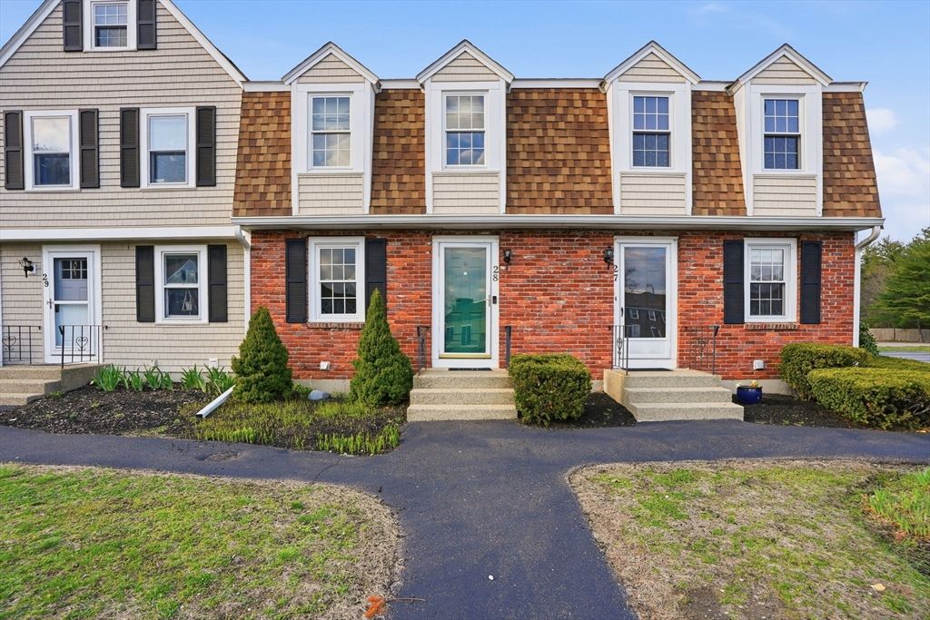 848 Plain St 28, Marshfield, MA 02050