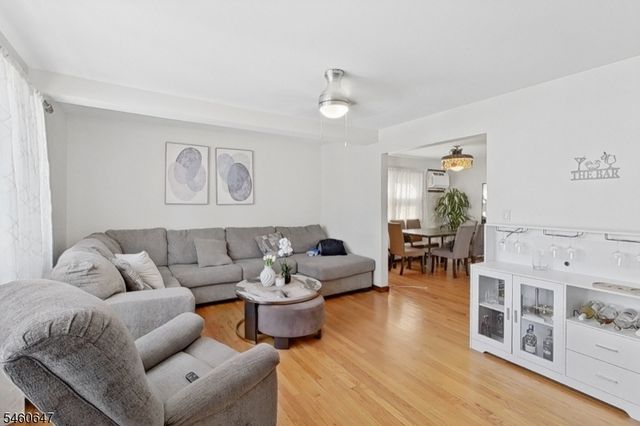 14 Pine St, Kearny Town, NJ 07032
