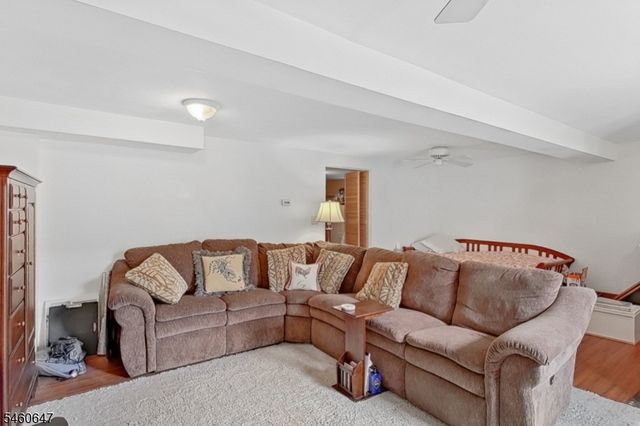 14 Pine St, Kearny Town, NJ 07032