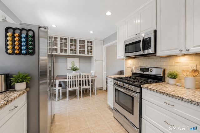 355 Sylvan Knoll, Stamford, CT 06902