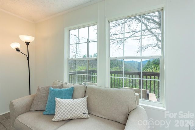1274 Little Pine Road, Marshall, NC 28753