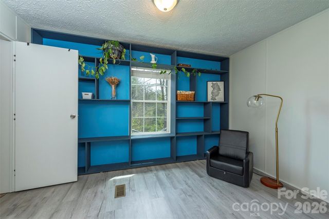 1274 Little Pine Road, Marshall, NC 28753