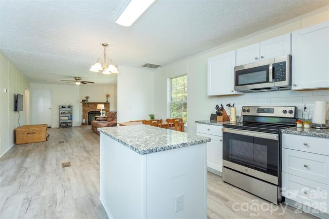 1274 Little Pine Road, Marshall, NC 28753